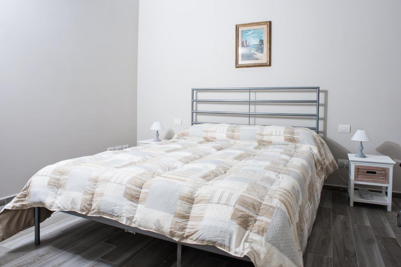 Orsini Family Deluxe Apartment By Mamo פירנצה מראה חיצוני תמונה