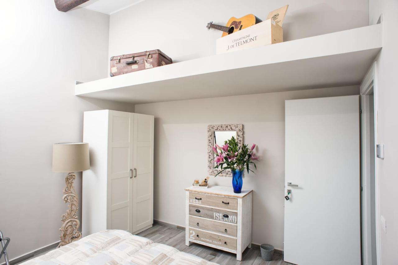 Orsini Family Deluxe Apartment By Mamo פירנצה מראה חיצוני תמונה